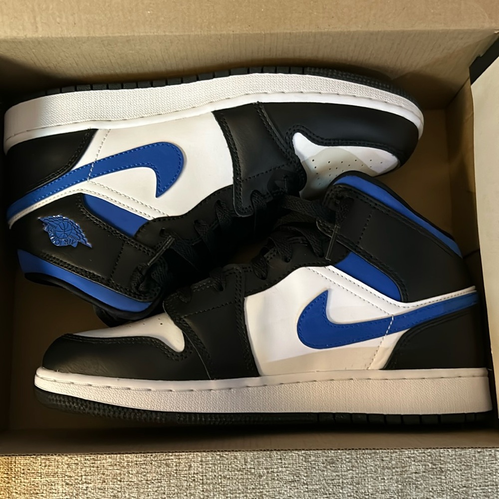 Nike Air Jordan 1 Mid GS ‘Racer Blue’ w/box
